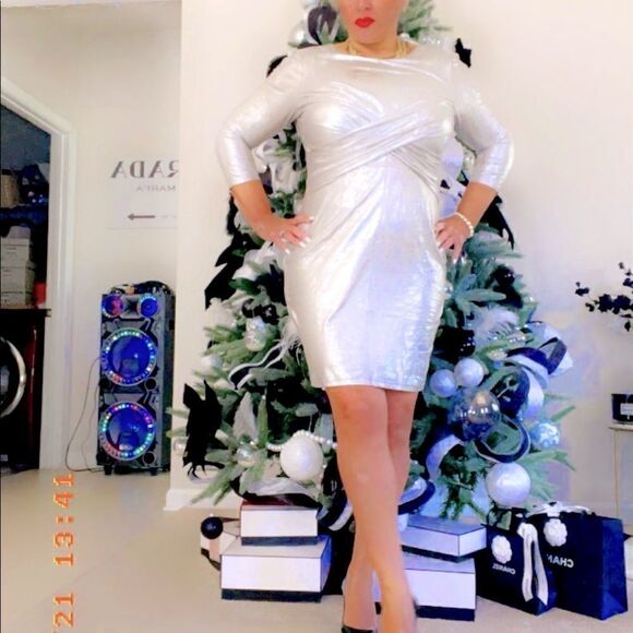 Dress    - Picture 1 of 2